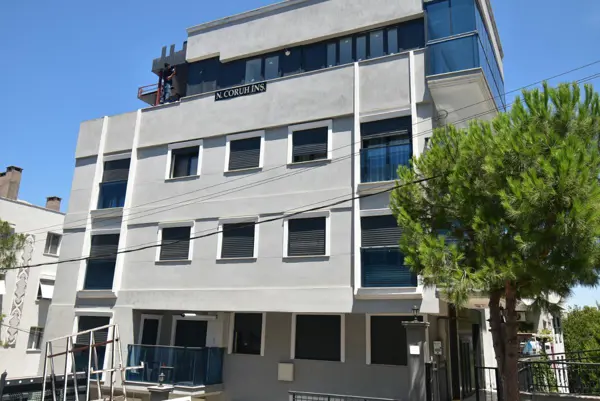 Demokrasi Üniversitesi Yakını, 4 Yıllık Asansörlü Binada Eşyalı Kiralık