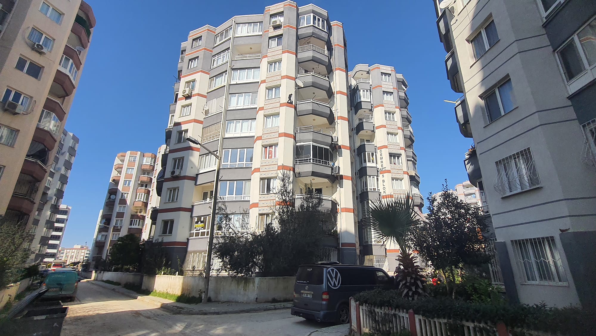 Torbalı Barış Yapı'da Asansörlü, Otoparklı, Satılık Boş Daire