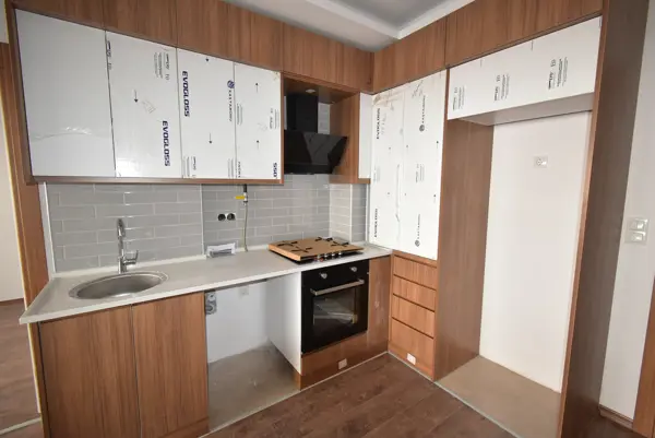 Üçkuyular'da , Sıfır, Otoparklı 2+1 Satılık Daire