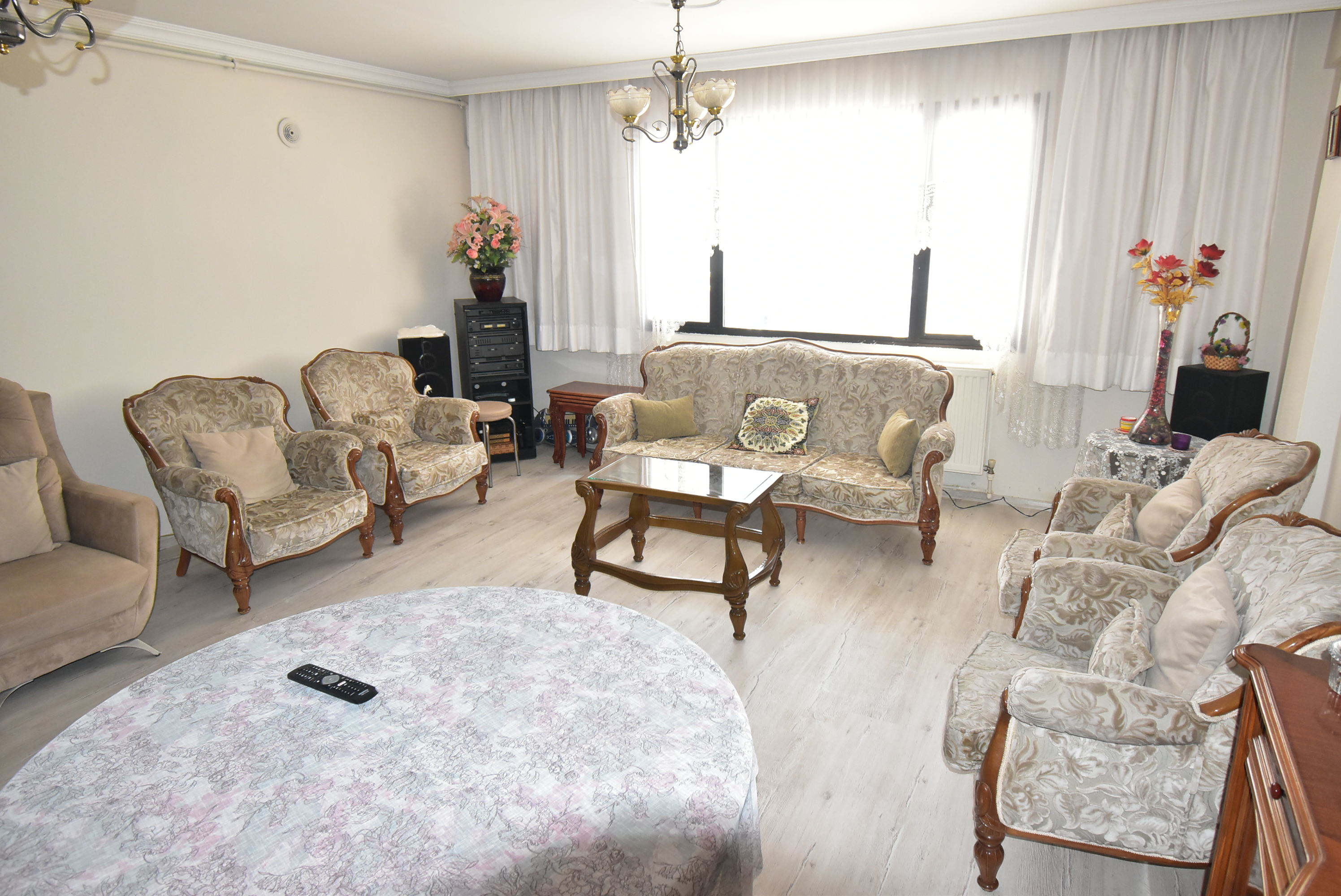 Yeşilyurt Filiz Caddesi Yakını Doğalgazlı