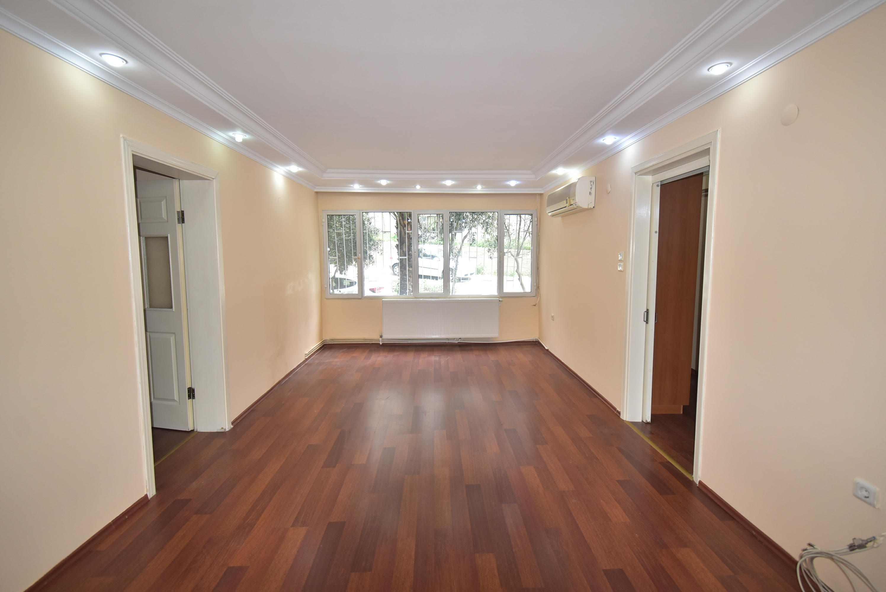 Üçkuyular'da, Bakımlı, Doğalgazlı 2+1 Kiralık Daire